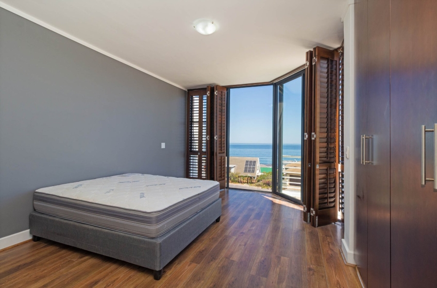 3 Bedroom Property for Sale in Bloubergstrand Western Cape